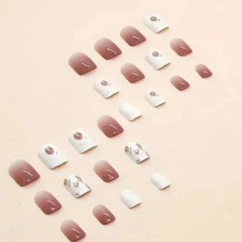 24 Pieces Fake Press On Nails